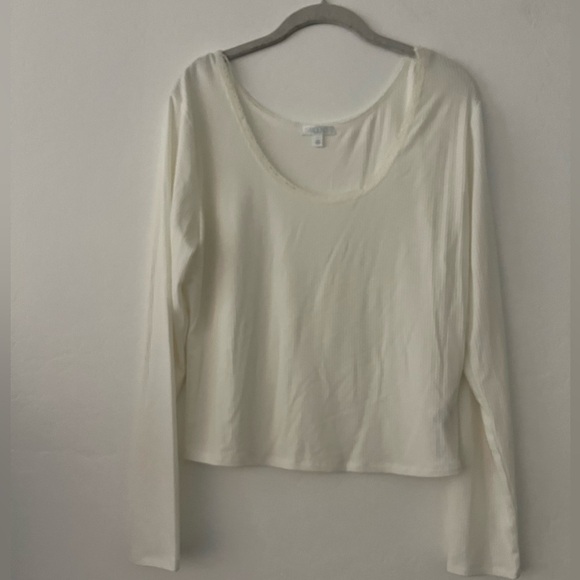 Abound Long Sleeve Top - Picture 1 of 7